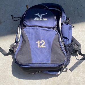 navy and black Mizuno baseball bag